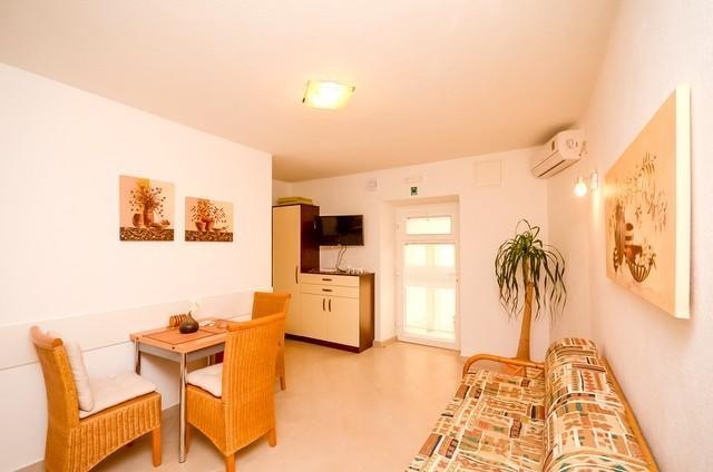 Apartman Dvor Makarska Kamer foto