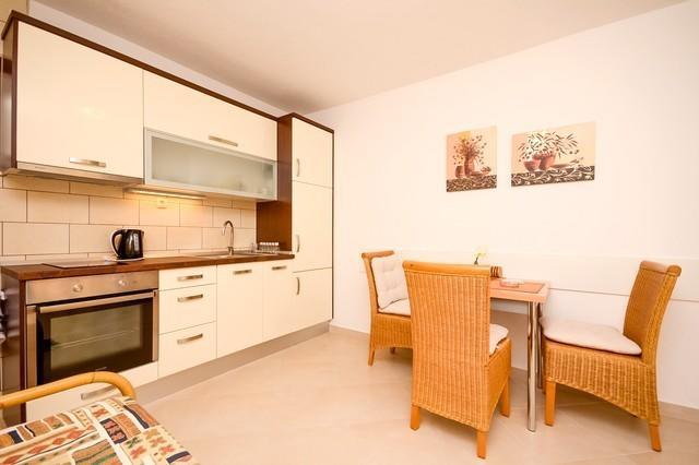 Apartman Dvor Makarska Kamer foto