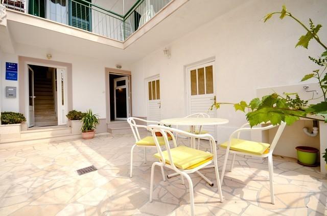 Apartman Dvor Makarska Kamer foto