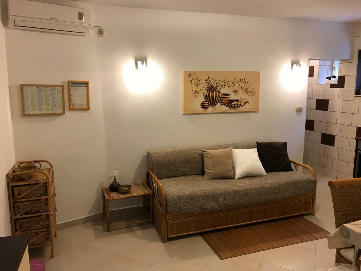 Apartman Dvor Appartement Makarska Buitenkant foto