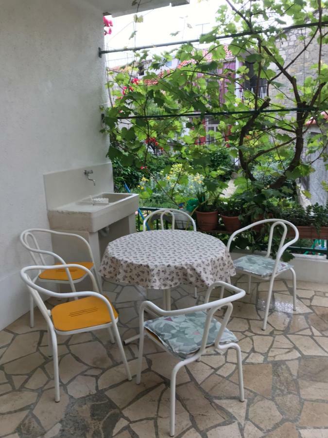 Apartman Dvor Appartement Makarska Buitenkant foto